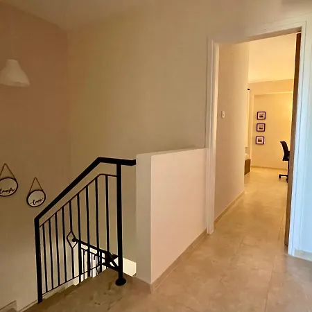 Holiday home Reihenhaus In Tersefanou Tersephanou